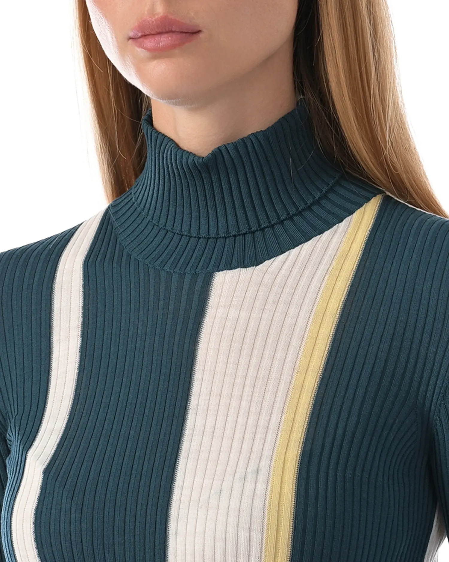 Водолазка в стиле color block - изображение 8