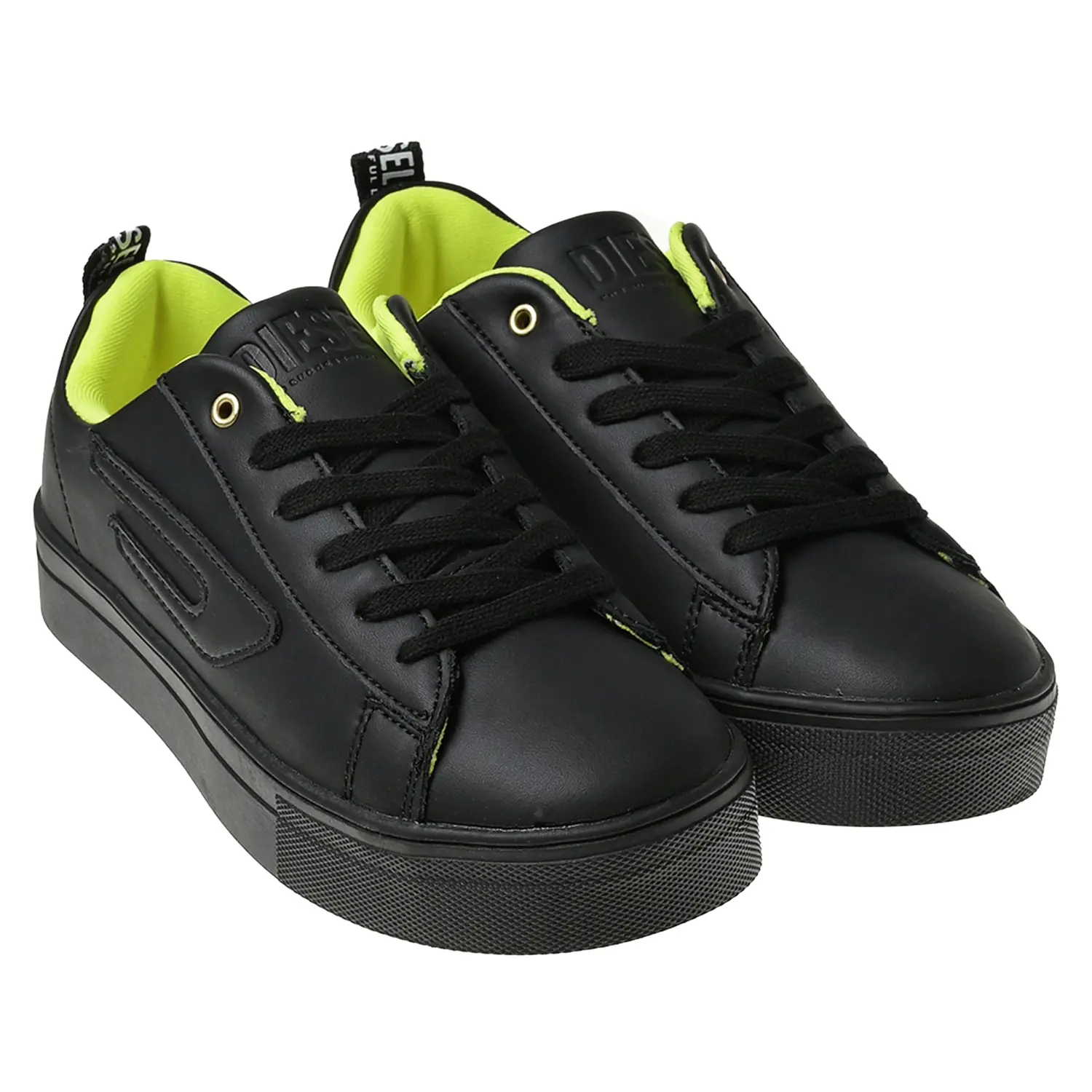 Черные кеды с объемным лого - изображение 1