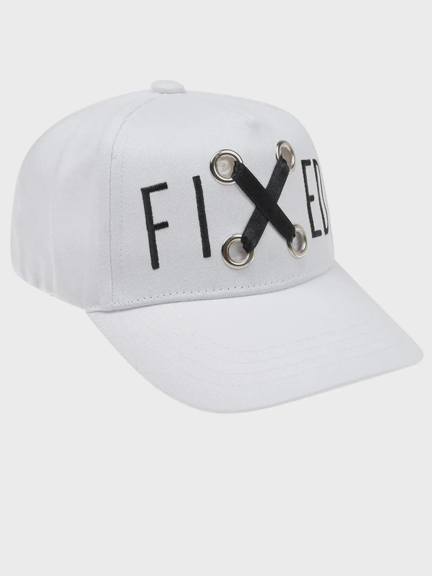 Белая кепка с вышивкой "Fixed"