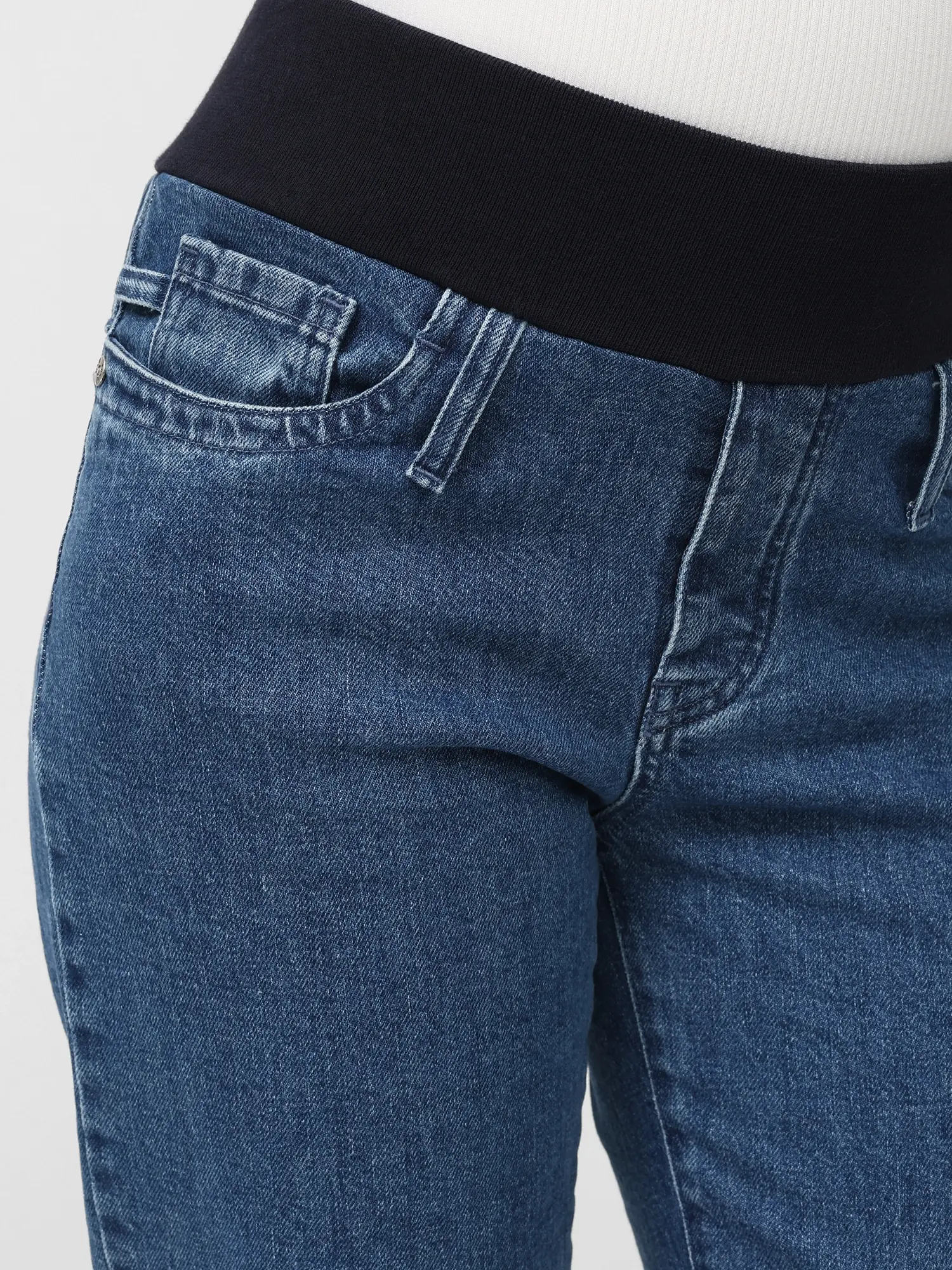 Темно-синие джинсы для беременных - изображение 7