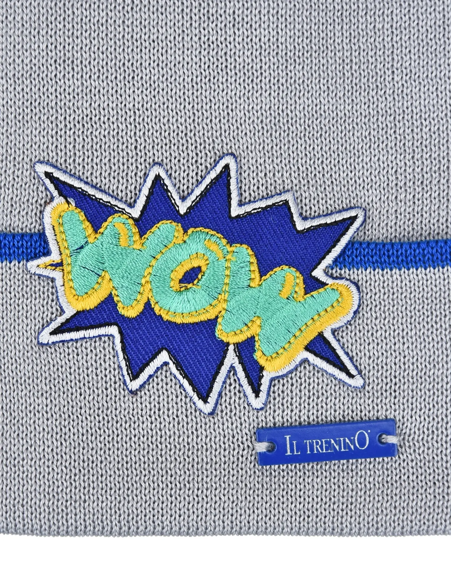 Серая шапка с нашивкой "wow" - изображение 3