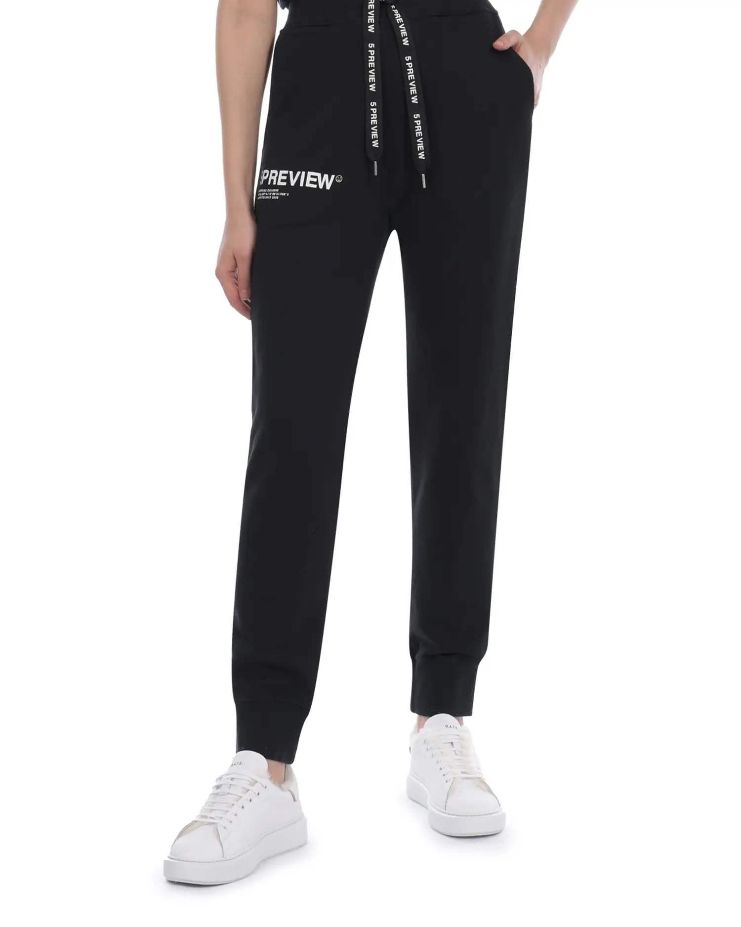 Черные джоггеры с лого - изображение 6