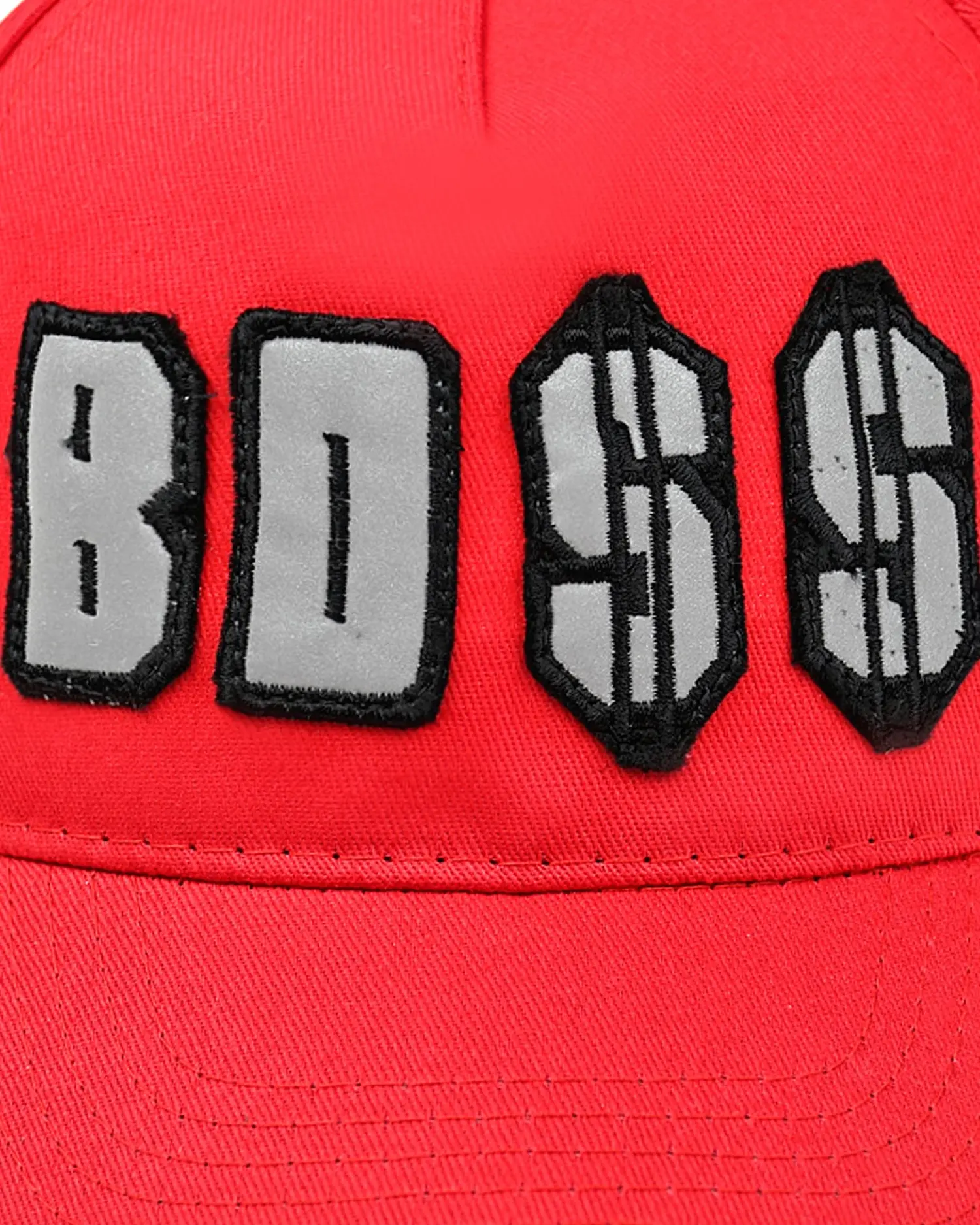 Красная кепка с надписью "Boss" - изображение 3